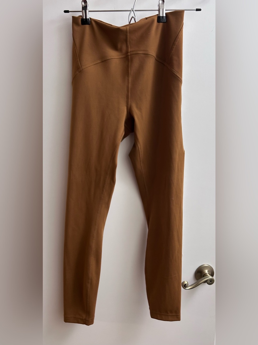 Lululemon leggings , color copper:brown/rust. Size 6.